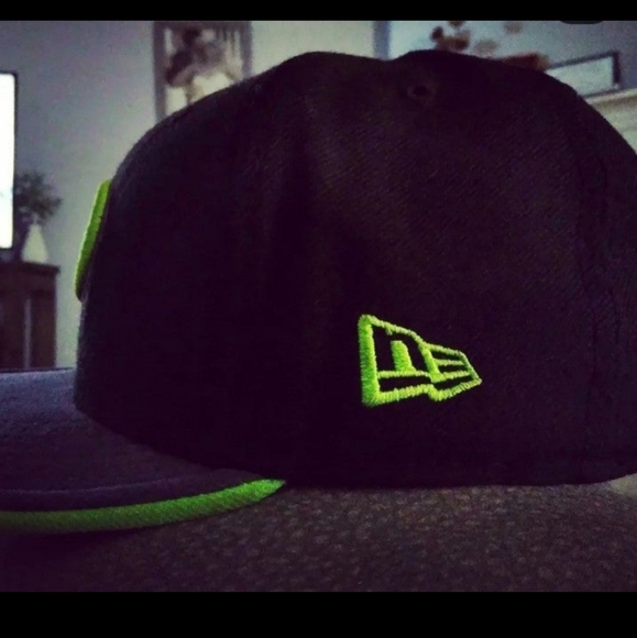 Arizona Diamondbacks Neon Green Throwback 59fifty - Picture 2 of 4